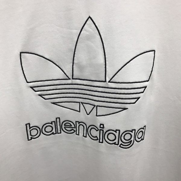稀少バレンシアガ x アディダス パチモン コラボ トレフォイル Tシャツ baj76671